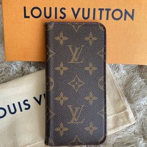 Louis Vuitton Folio Cellphone Case
